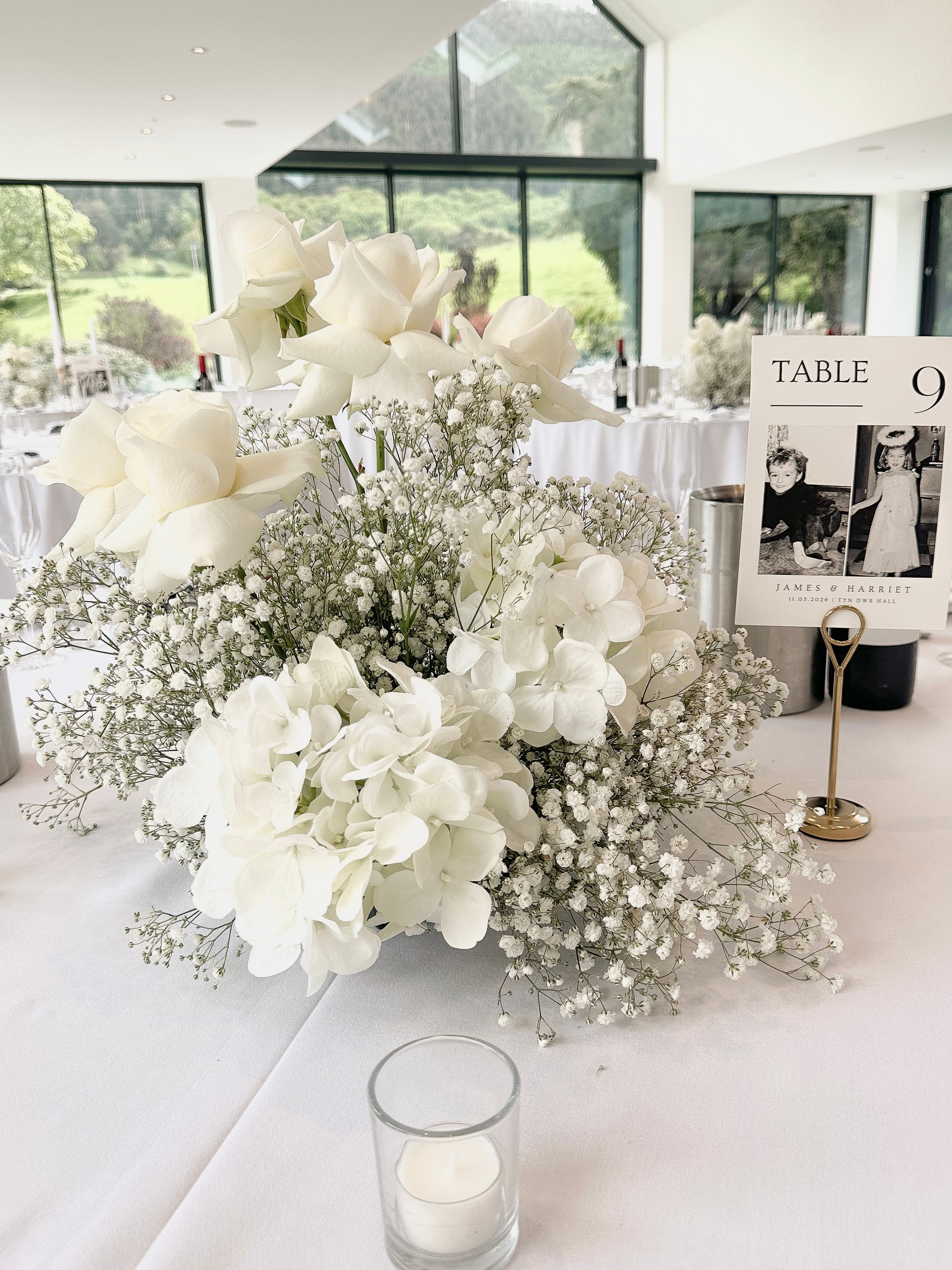 Elegant wedding reception table setup
